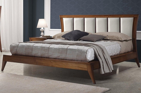 Современная кровать из дерева с мягкими кожаными вставками в изголовье SA 04-39