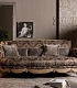 Изысканный диван с подушками в классическом стиле LIBERTY LIVING