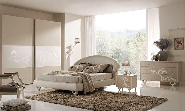 Белая кожаная кровать с изогнутой спинкой, тумбы, комод и шкаф-купе Note di Notte 2