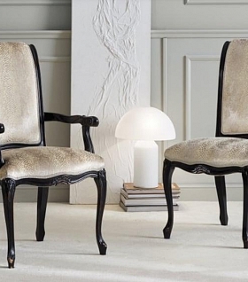 классические стулья для гостиной