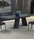 Стильный раздвижной обеденный стол черного цвета FIANDRE