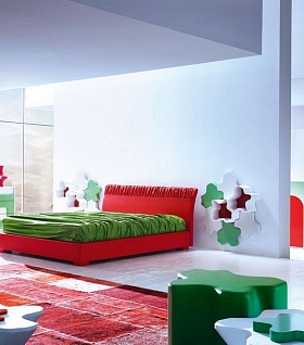 Стильная яркая мебель для спальни в белом, красном и зеленом цвете NIGHT SIDE LETTI-04