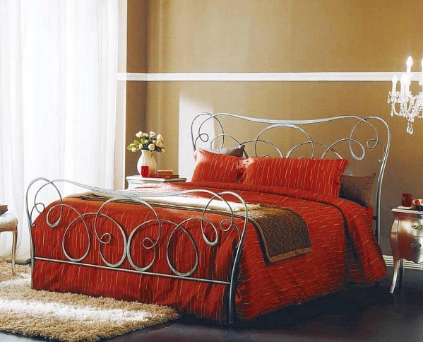 Итальянская кровать с коваными спинками ALTEA