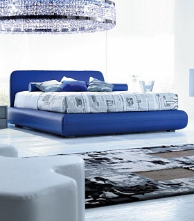 Стильная кожаная кровать синего цвета NIGHT SIDE LETTI-08