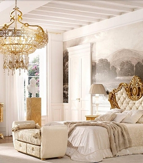 Элитная итальянская мебель в спальню с золотым декором IMPERIALE